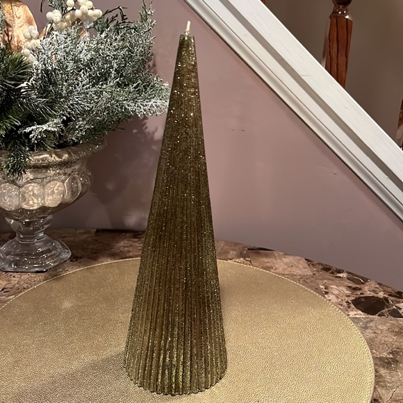 Shimmer Tall Tree Candle - Picture 3 of 5